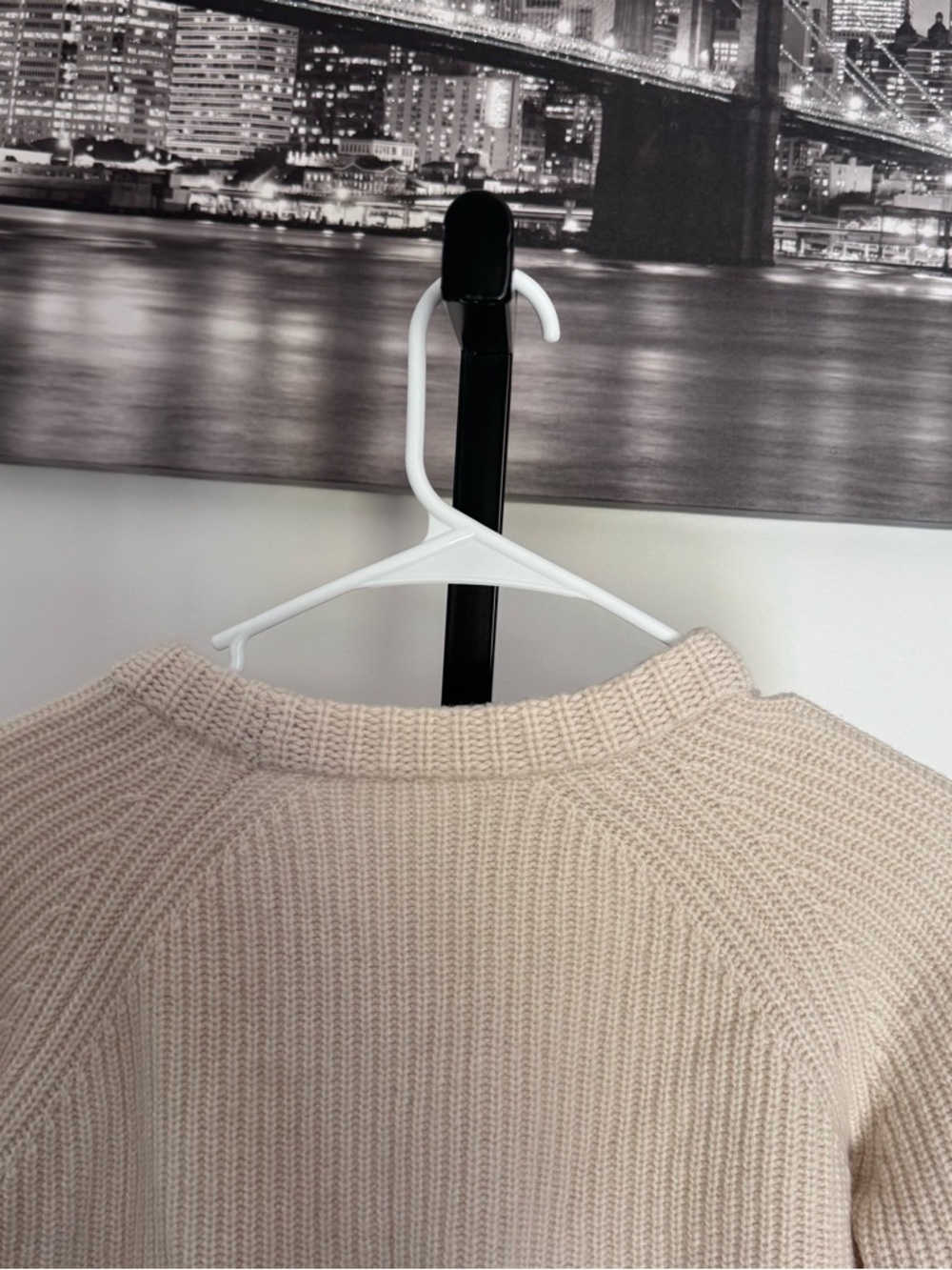 Jenni Kayne Women’s Cream Crewneck Ribbed cashmere Sweater small - Picture 3 of 8
